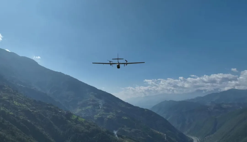 CW-15 flew in mountains